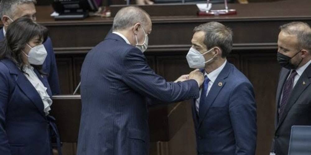CHP Çanakkale İl Genel Meclisi Başkanı Nejat Önder AK Parti’ye geçti