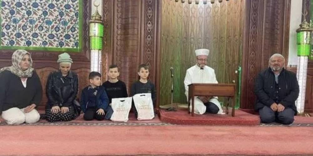 İslam'dan etkilenen Moldovyalı anne 3 oğluyla birlikte Müslüman oldu