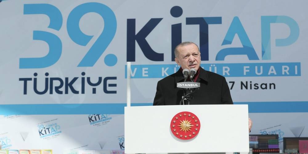 Cumhurbaşkanı Erdoğan: İnsanlarımızın kıyafetine takılıp milletimizin mirasına sırt döndüler!