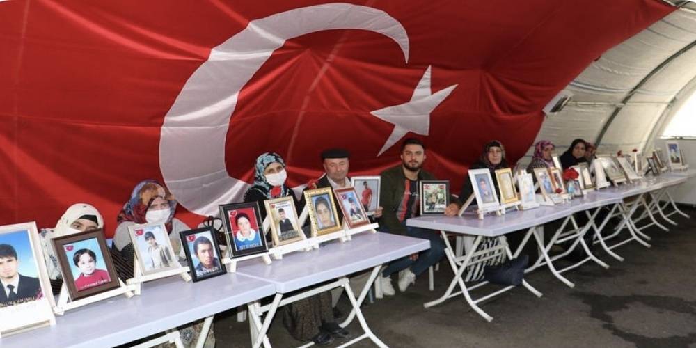 Diyarbakır Anneleri ramazanı da evlat nöbetinde karşıladı