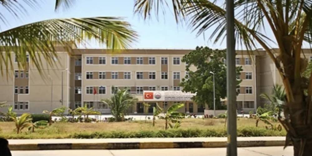 Mogadişu Recep Tayyip Erdoğan Hastanesi'ne terör saldırısı: 4 yaralı!