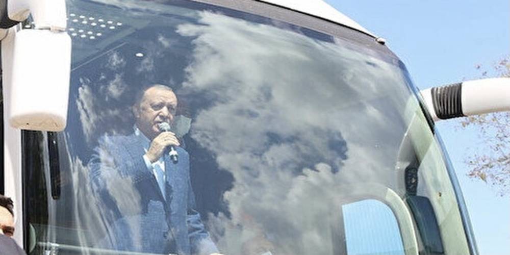 Cumhurbaşkanı Erdoğan sel bölgesinde... 'Küllerimizden inşallah yeniden ayağa kalkacağız'