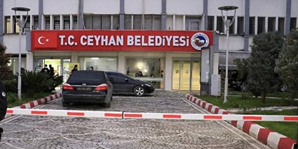 CHP'li Ceyhan Belediyesi 30 Ağustos kutlamaları için PKK destekçisi İlkay Akkaya'yı uygun buldu