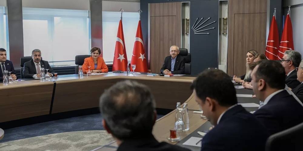 'Sakın yanlış yapmayın' mesajı! Kılıçdaroğlu ilçe başkanlarını kafese alıyor