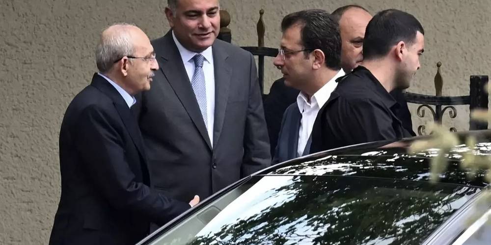 Kemal Kılıçdaroğlu, A Takımı'nda yer almalarına rağmen Ekrem İmamoğlu'nun yönettiği Zoom toplantısına katılan isimleri kendisinden uzak tutuyor