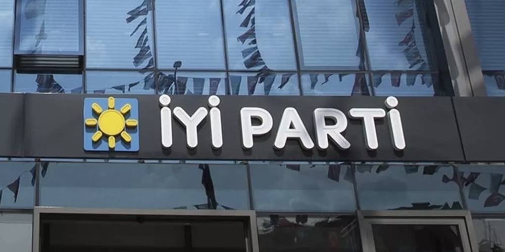 İYİ Parti'de deprem: 14 isim birden istifa etti