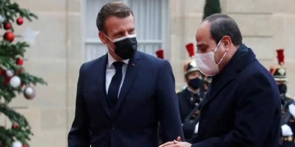 Macron Mısır'ın darbeci lideri Sisi'ye kucak açtı