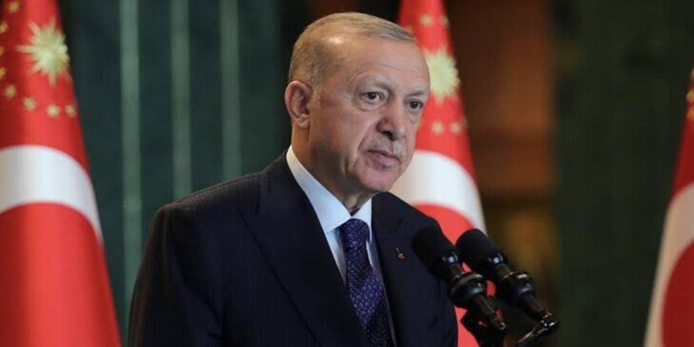 Cumhurbaşkanı Erdoğan: Çocuklarımızı ve gençlerimizi camilerle ne kadar buluşturabilirsek geleceğimize o denli güvenle bakabiliriz