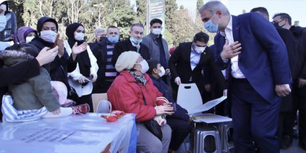 AK Parti İstanbul İl Başkanı Kabaktepe, partide görevli engelli bireylerle bir araya geldi