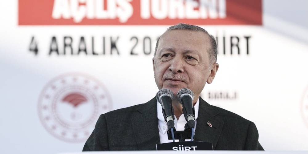 Cumhurbaşkanı Erdoğan: Üretenin ve istihdam sağlayanın daima yanında olacağız. Düşük faizle yanında olacağız