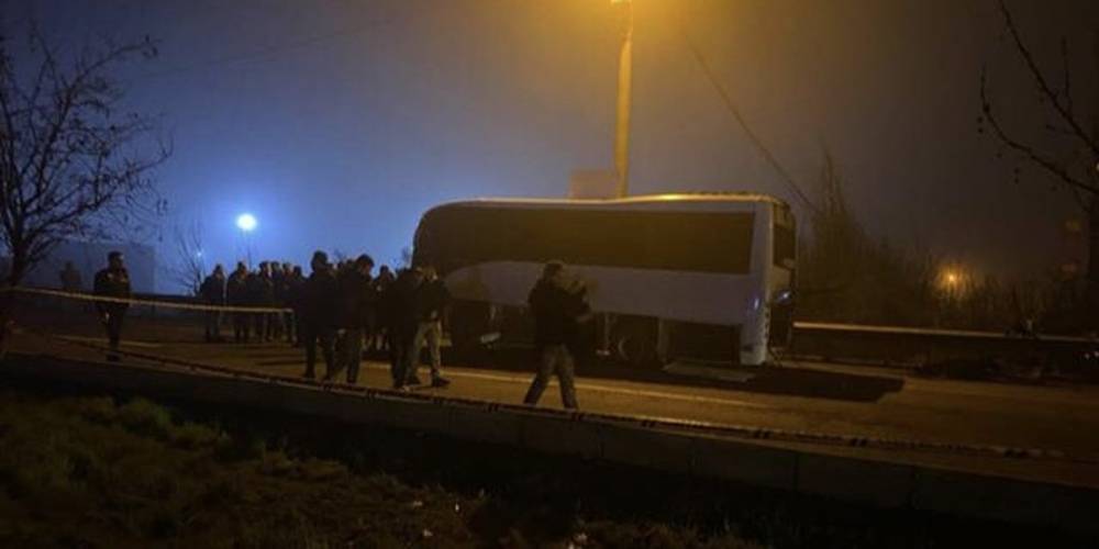 Diyarbakır'da polis aracına bombalı saldırı! İçişleri Bakanı Soylu: 2 kişi gözaltına alındı…