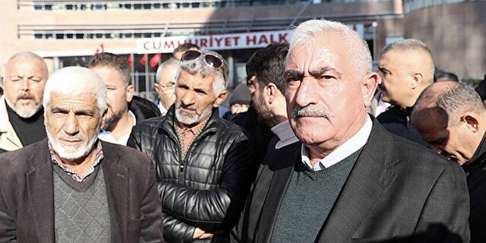 Ankara'da özel halk otobüsü şoförleri CHP Genel Merkezi önünde toplandı: Verilen sözler tutulsun