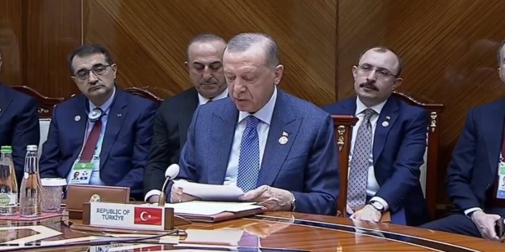 Türkmen gazı için 3'lü zirve! Erdoğan: Vizelerin kaldırılması ticaret hacmimizi artıracaktır!