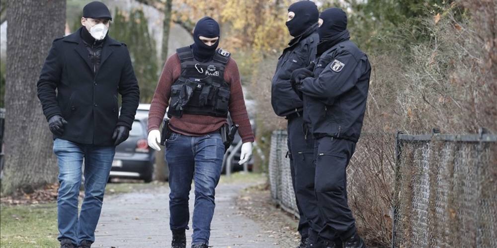 Almanya'da darbeciler terör örgütüne üyelikten yargılanacak