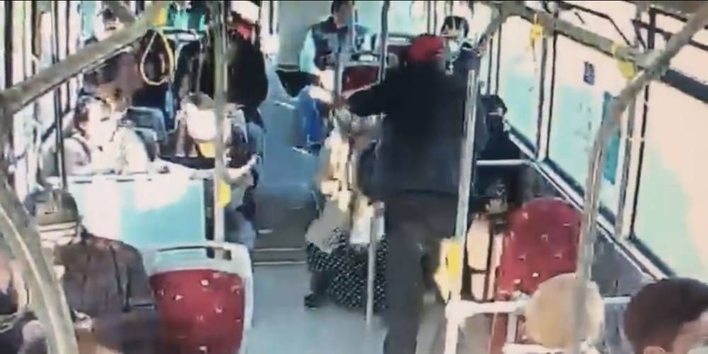 İzmir Menemen'de otobüste çarşaflı kadını darbeden kişi tutuklandı