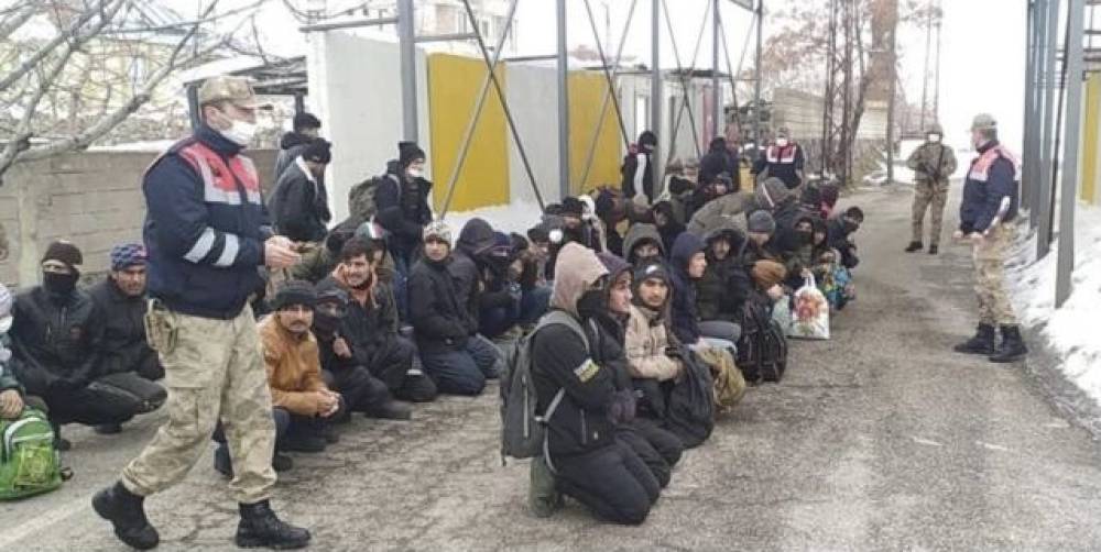 Van'da 130 düzensiz göçmen yakalandı