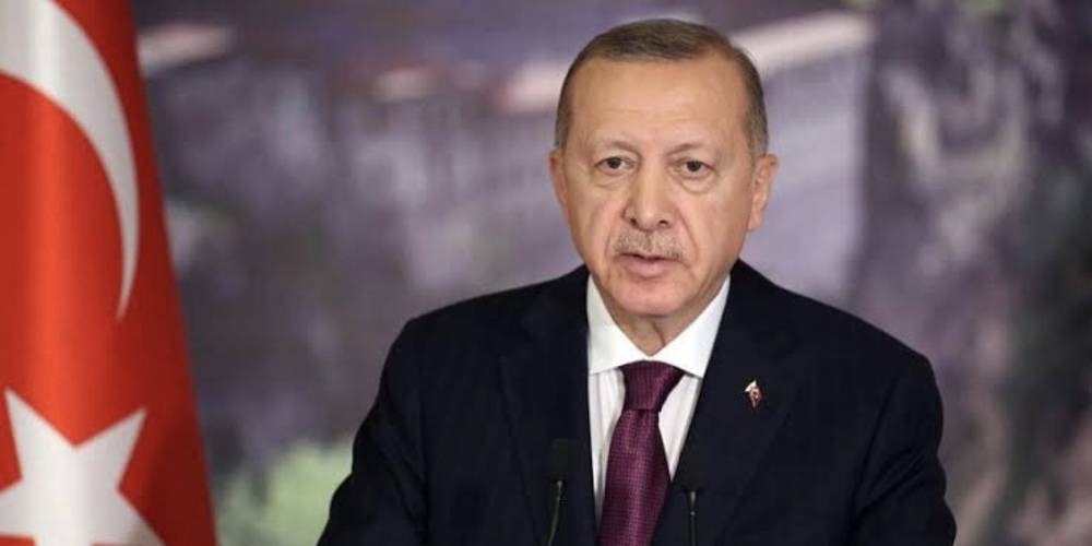 Cumhurbaşkanı Erdoğan: "KDV Sistemini Sadeleştirme Programımız kapsamında temel gıda ürünlerinde yüzde 8 olan KDV'yi yüzde 1'e indiriyoruz."