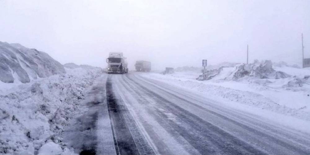 Yoğun kar nedeniyle kapanan Van-Hakkari kara yolu açıldı