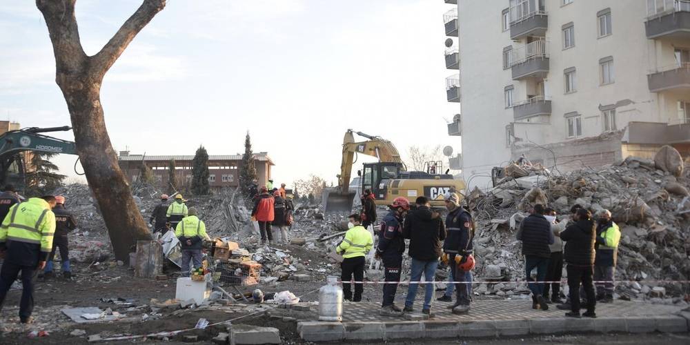 AFAD genelge yayımladı: Deprem bölgelerindeki hasarlı yapılardan eşyalar nasıl çıkarılacak?