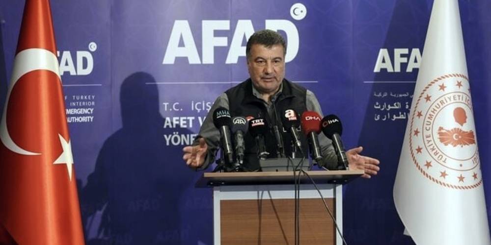 AFAD Müdürü Orhan Tatar: Yer kabuğu 7,3 metre kaydı