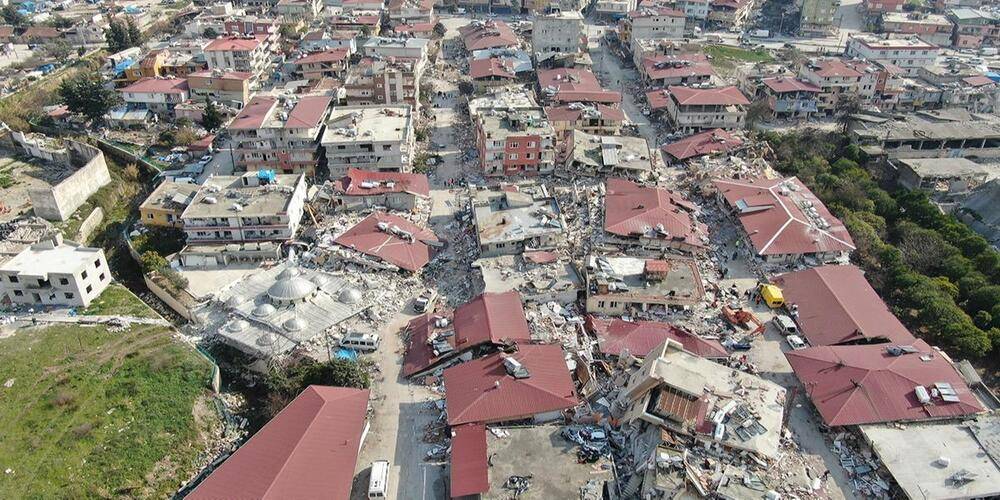 Deprem bölgesinde 12 bin ağır hasarlı bina tespit edildi