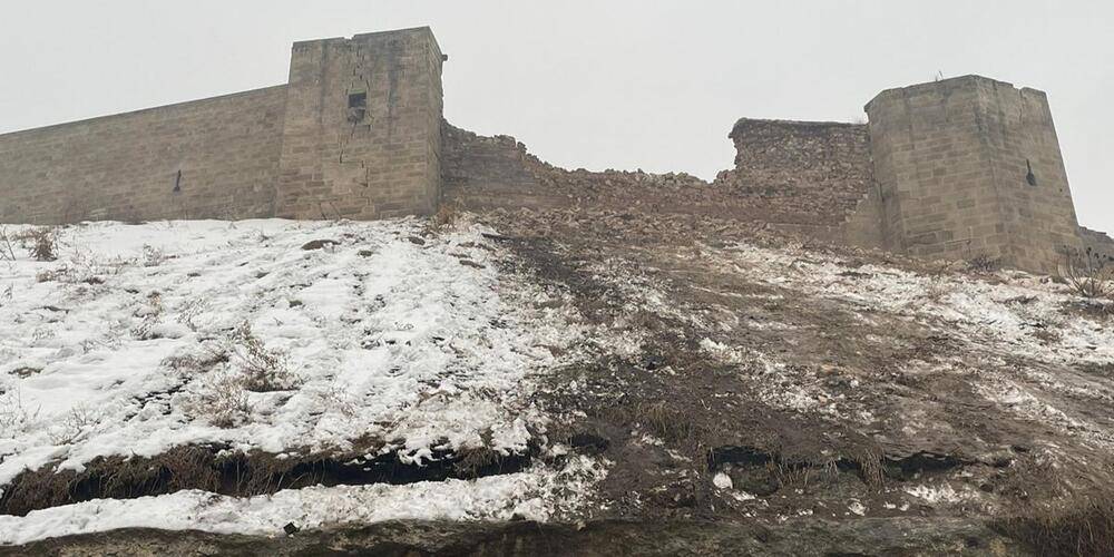 Deprem tarihi Gaziantep Kalesi'nde büyük hasara sebep oldu