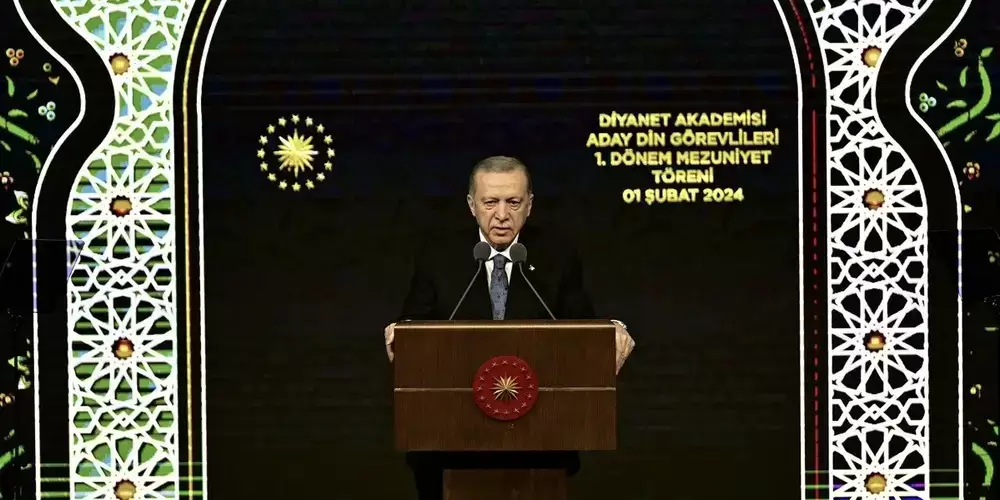 Cumhurbaşkanı Erdoğan: Şeriata düşmanlık dinin bizzatihi kendisine husumettir