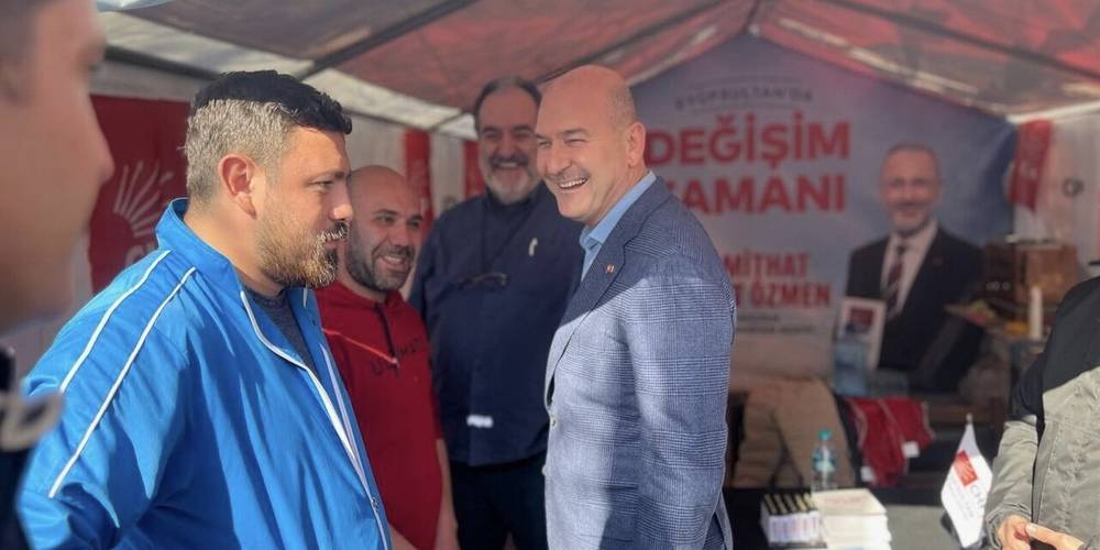 Süleyman Soylu, CHP standını ziyaret etti: 'Hoşgörüleri için sağolsunlar'