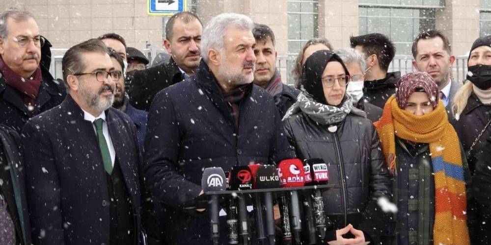 AK Parti İstanbul İl Başkanlığı'ndan Engin Özkoç ve Aykut Erdoğdu hakkında suç duyurusu