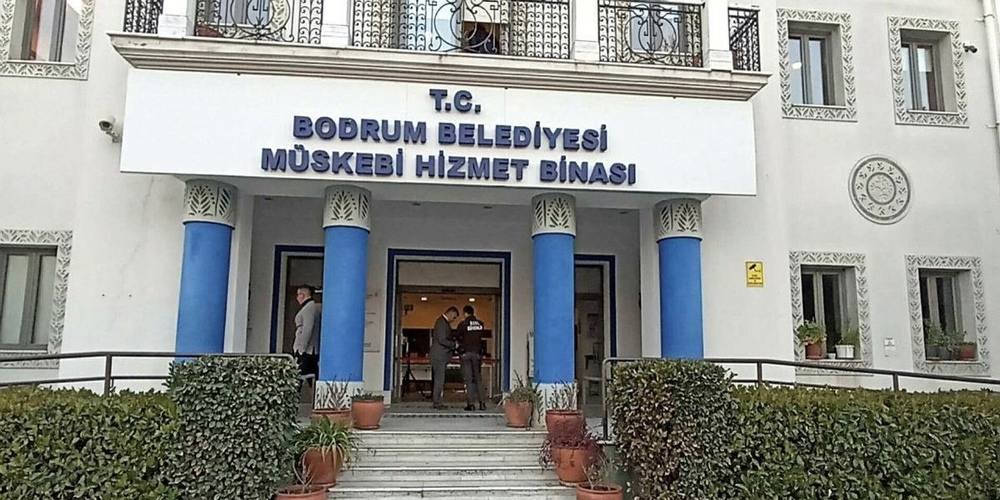 Bodrum Belediyesi’nde yolsuzluk: Görevden alınan başkan yardımcılarının hesaplarına bloke konuldu