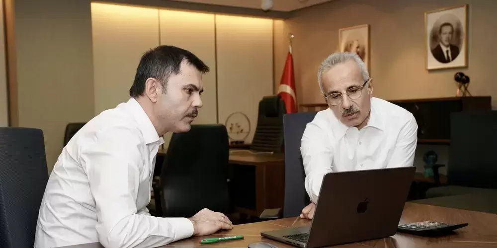 Murat Kurum, Uraloğlu ile bir araya geldi: 'Ulaşım çilesi bitene kadar durmayacağız'