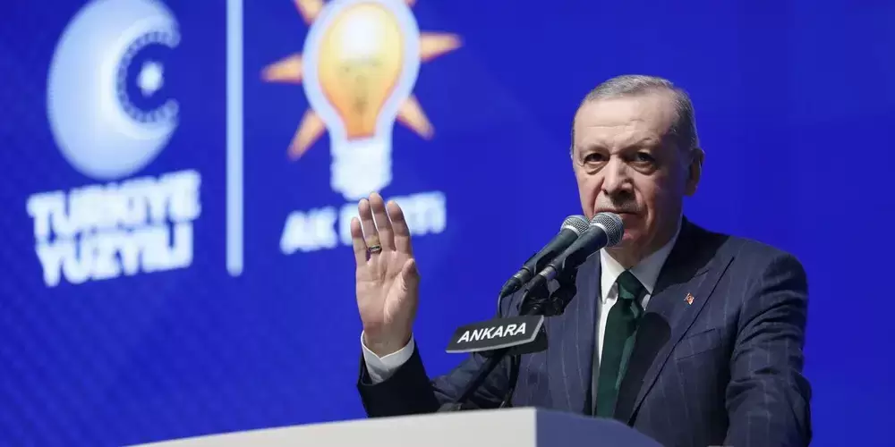 Cumhurbaşkanı Erdoğan AK Parti'nin adaylarını açıkladı: Ankara adayı Altınok, İzmir adayı Dağ oldu