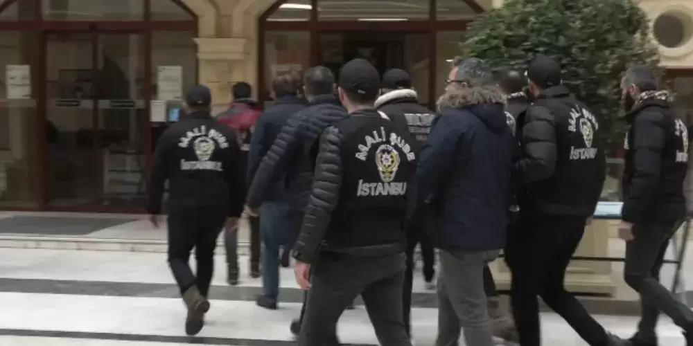 CHP'li Büyükçekmece Belediyesi'nde yapılan rüşvet operasyonunda 8 tutuklama