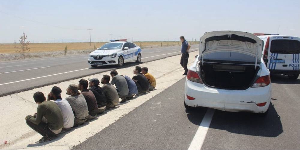 Kilis-Konya yolu arasında 10 kaçak göçmen yakalandı