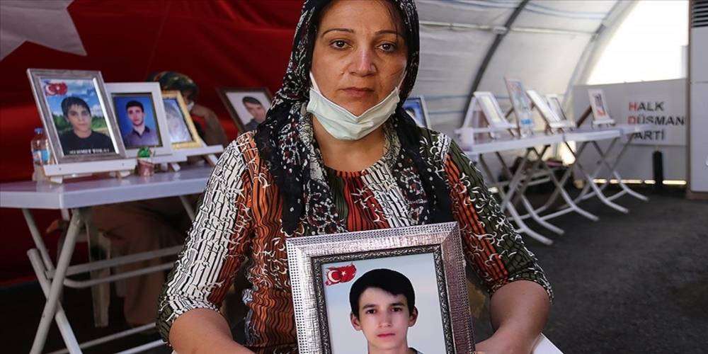 Oturma eylemini sürdüren Diyarbakır Anneleri evlatlarını istiyor