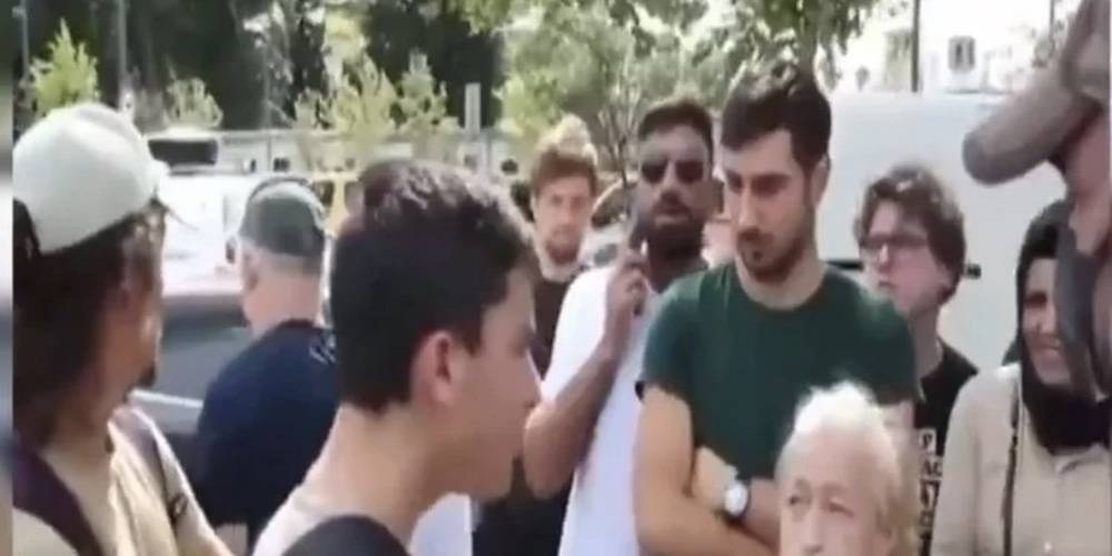 ‘Ben bir insanım’ diyerek ırkçı söylemlere isyan eden Suriyeli Ahmet Kanjo: ‘Yaşadığım olay Türk halkını temsil etmiyor’