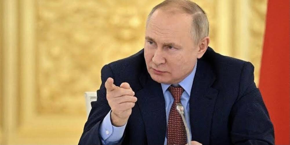 Putin, başbakan yardımcısı sayısını artırma yönünde karar imzaladı