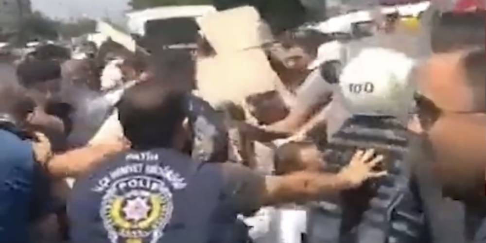 Türk Tabipleri Birliği üyeleri polise saldırdı