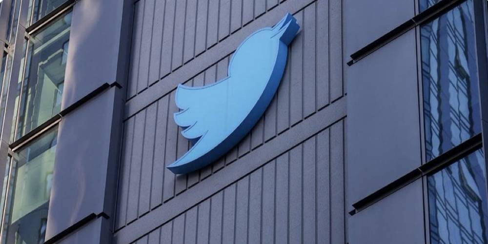 Kullanıcıların görüntüleyebileceği tweet sayısını kısıtlayan Twitter, yaşanan düşüşün ardından geri adım attı