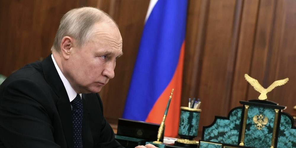 Putin: ABD doları, siyasi mücadele aracı olarak kullanılıyor