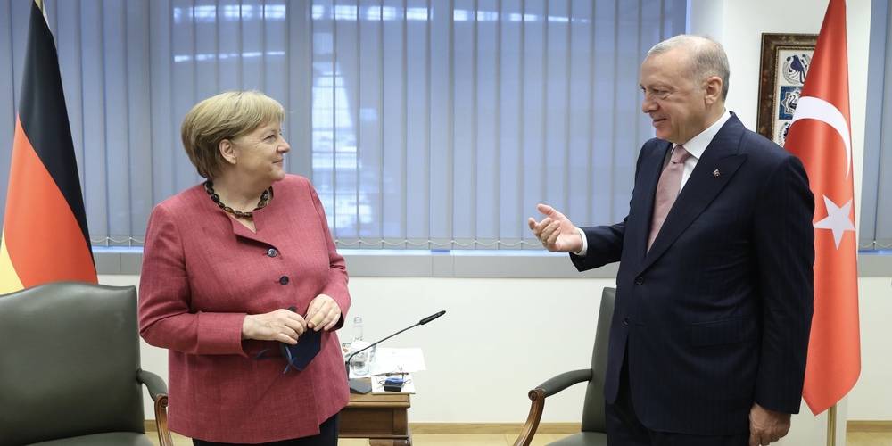 Cumhurbaşkanı Erdoğan, Almanya Başbakanı Merkel ile Brüksel'de bir araya geldi
