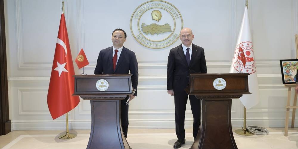 Bakan Soylu, Kırgızistan Dışişleri Bakanı Kazakbayev ile görüştü