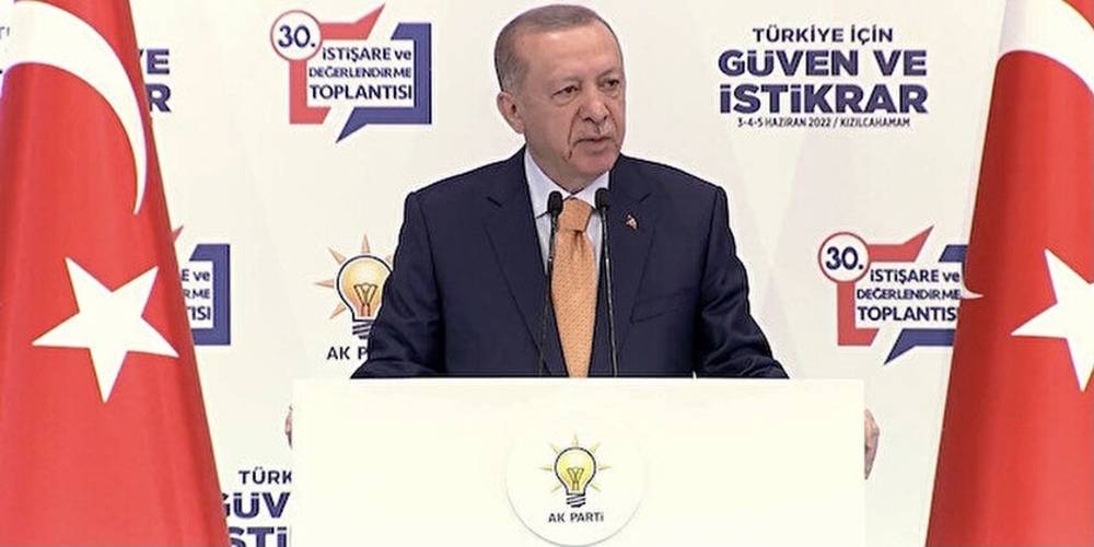 Cumhurbaşkanı Erdoğan 20 yılda yapılan icraatleri tek tek sıraladı: Tarihi bir reforma imza attık