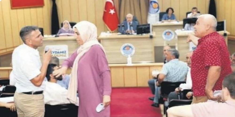 HDP'li meclis üyelerinden İstiklal Marşı saygısızlığı: CHP sessiz kaldı!