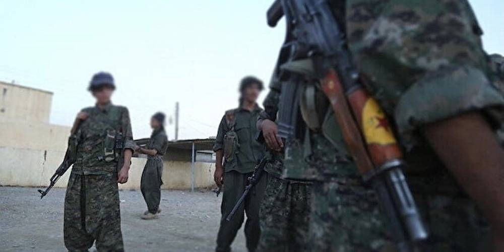 Terör örgütü YPG/PKK Suriye'de işgal ettiği bölgelerde ailelerinden kopardığı çocukları savaşçı olarak kullanıyor