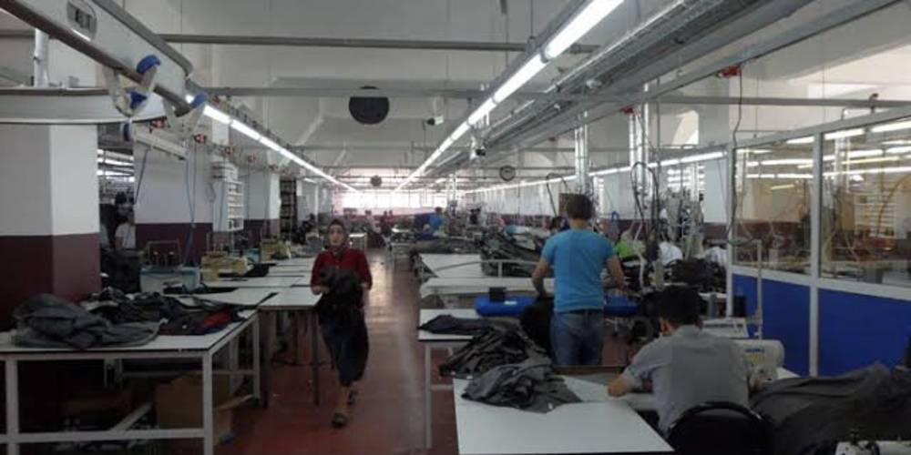Suriyeliler geri döndükçe Türkiye’de tekstil sektörü eleman sıkıntısı yaşıyor