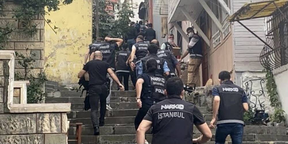 Bakan Soylu duyurdu! İstanbul’da 590 kilo uyuşturucu yakalandı, 12 kişi gözaltına alındı