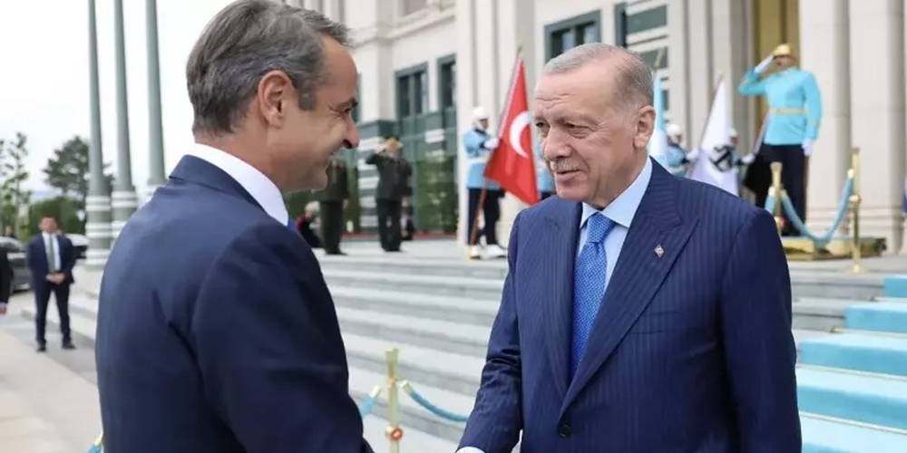 Miçotakis'ten iade-i ziyaret... Cumhurbaşkanı Erdoğan: Yapıcı görüşme yaptık