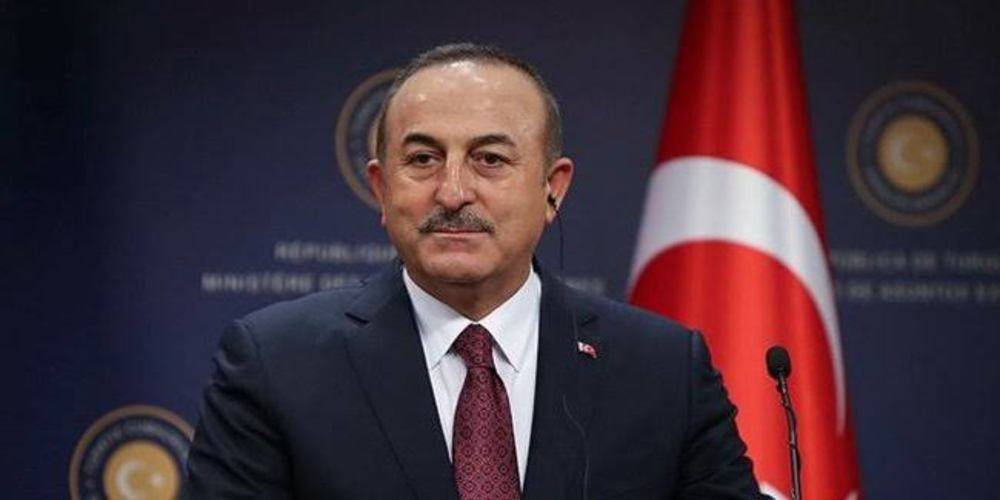 Dışişleri Bakanı Çavuşoğlu: "Ateşkeste Ermenistan Başbakanının imzası var mı, var. O, ülkeyi bağlar. Ateşkesi yine bozarlarsa bedelini öderler"