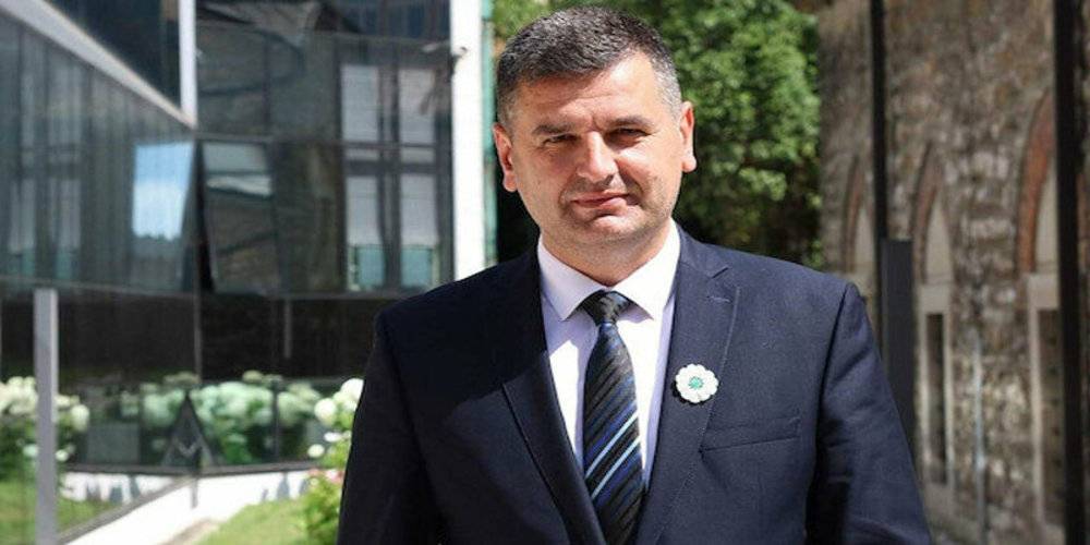 Srebrenitsa'nın yeni belediye başkanı Boşnak
